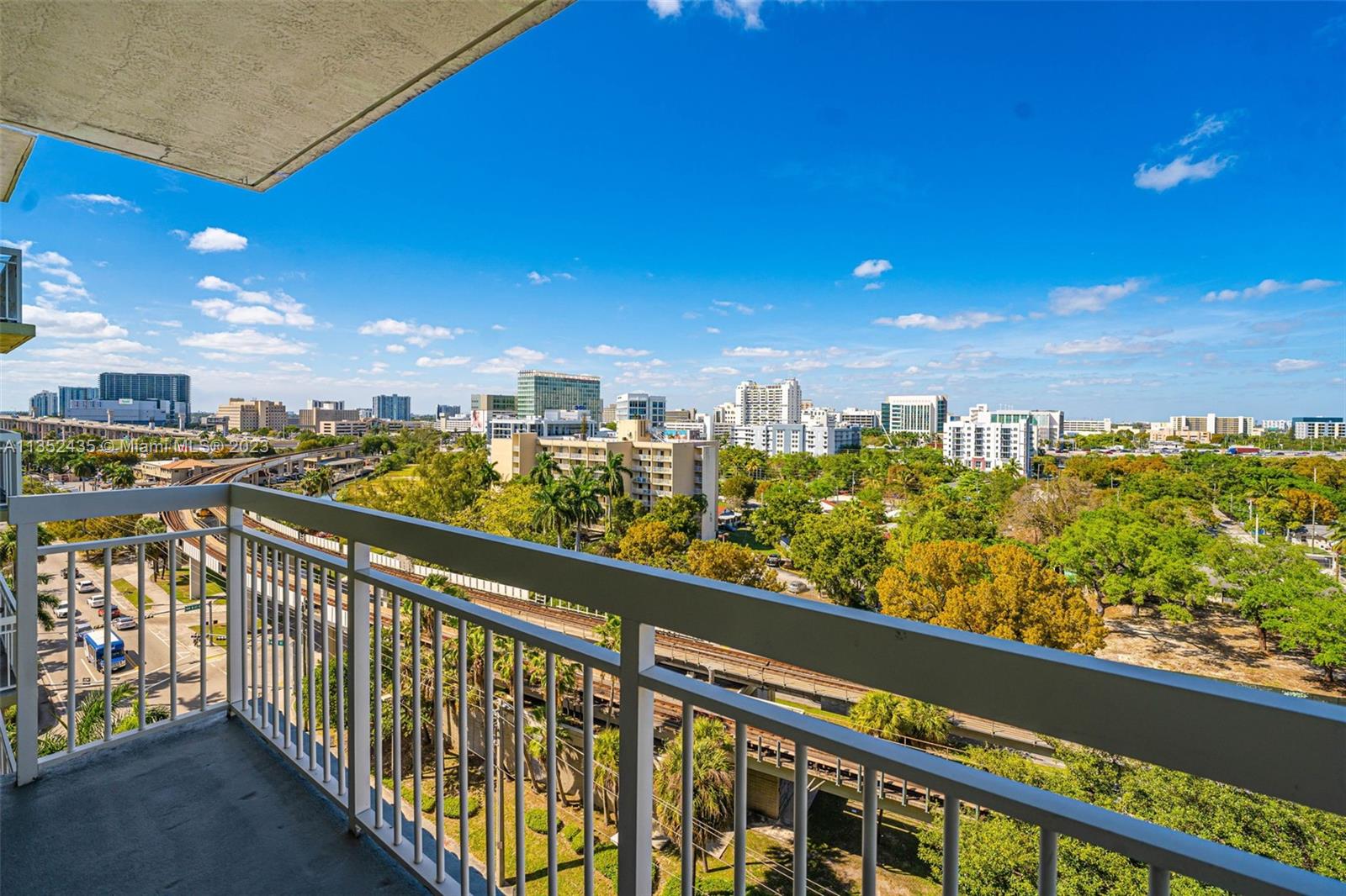 816 NW 11th St Unit: 1103