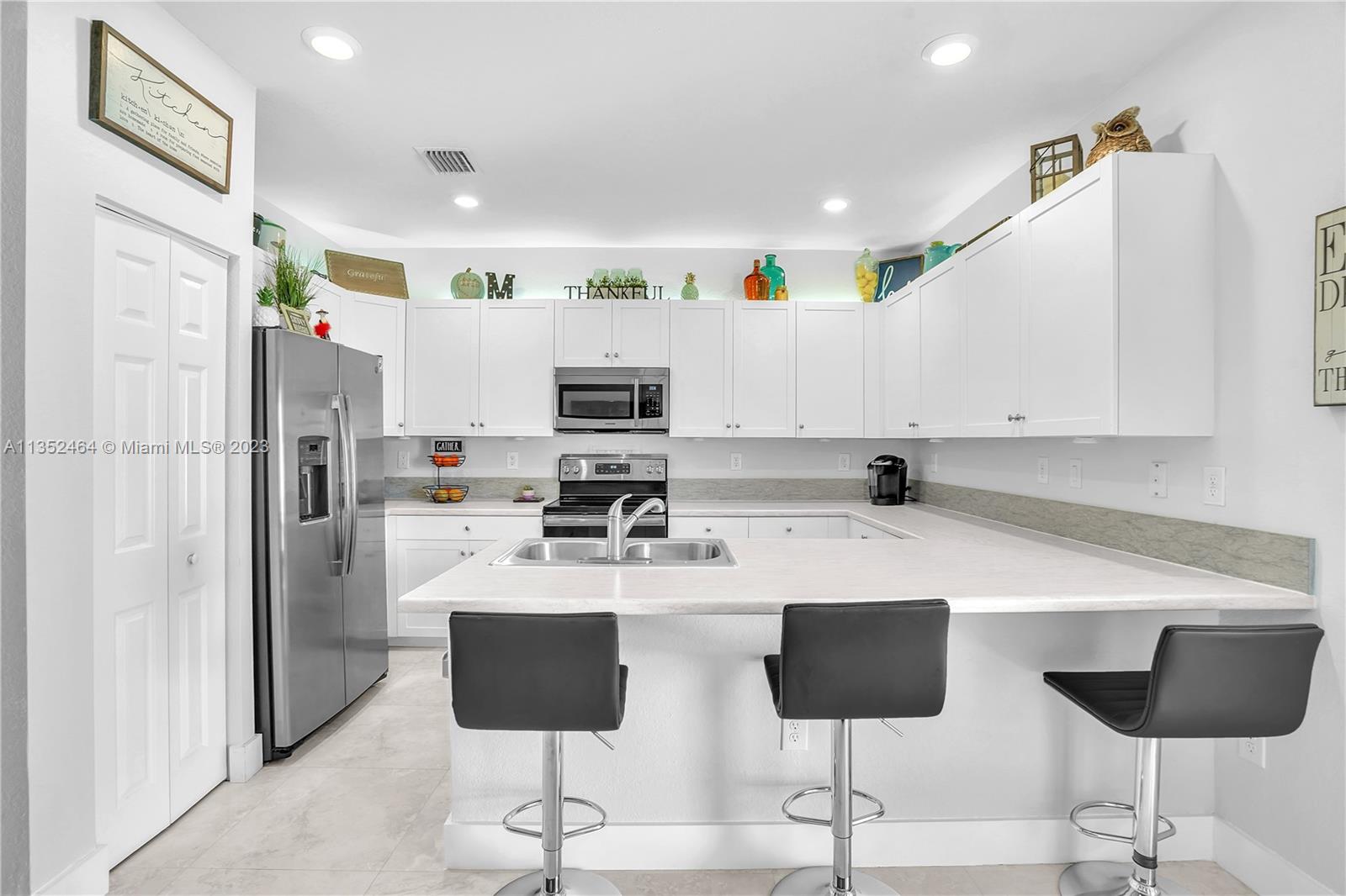 3388 W 105th Ter
