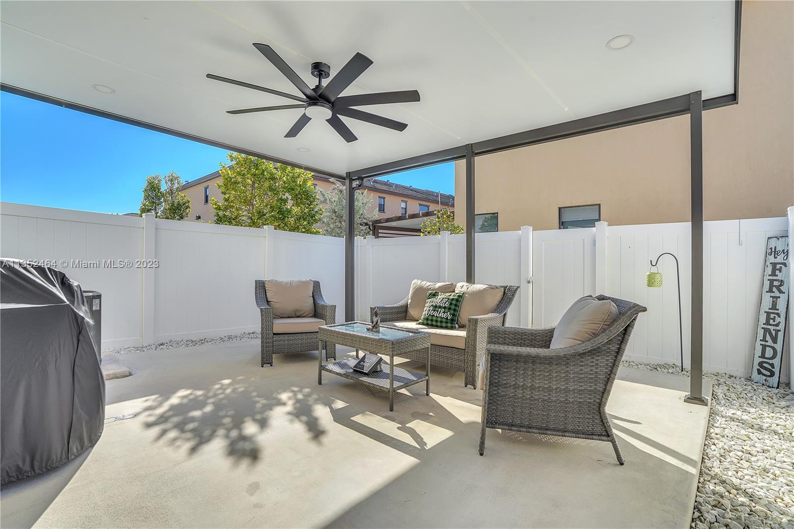 3388 W 105th Ter