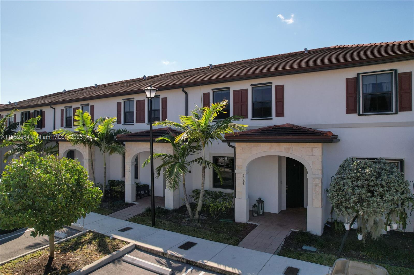 3388 W 105th Ter