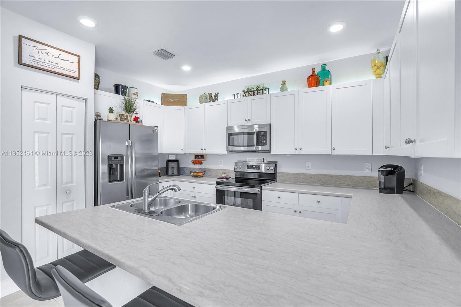 3388 W 105th Ter