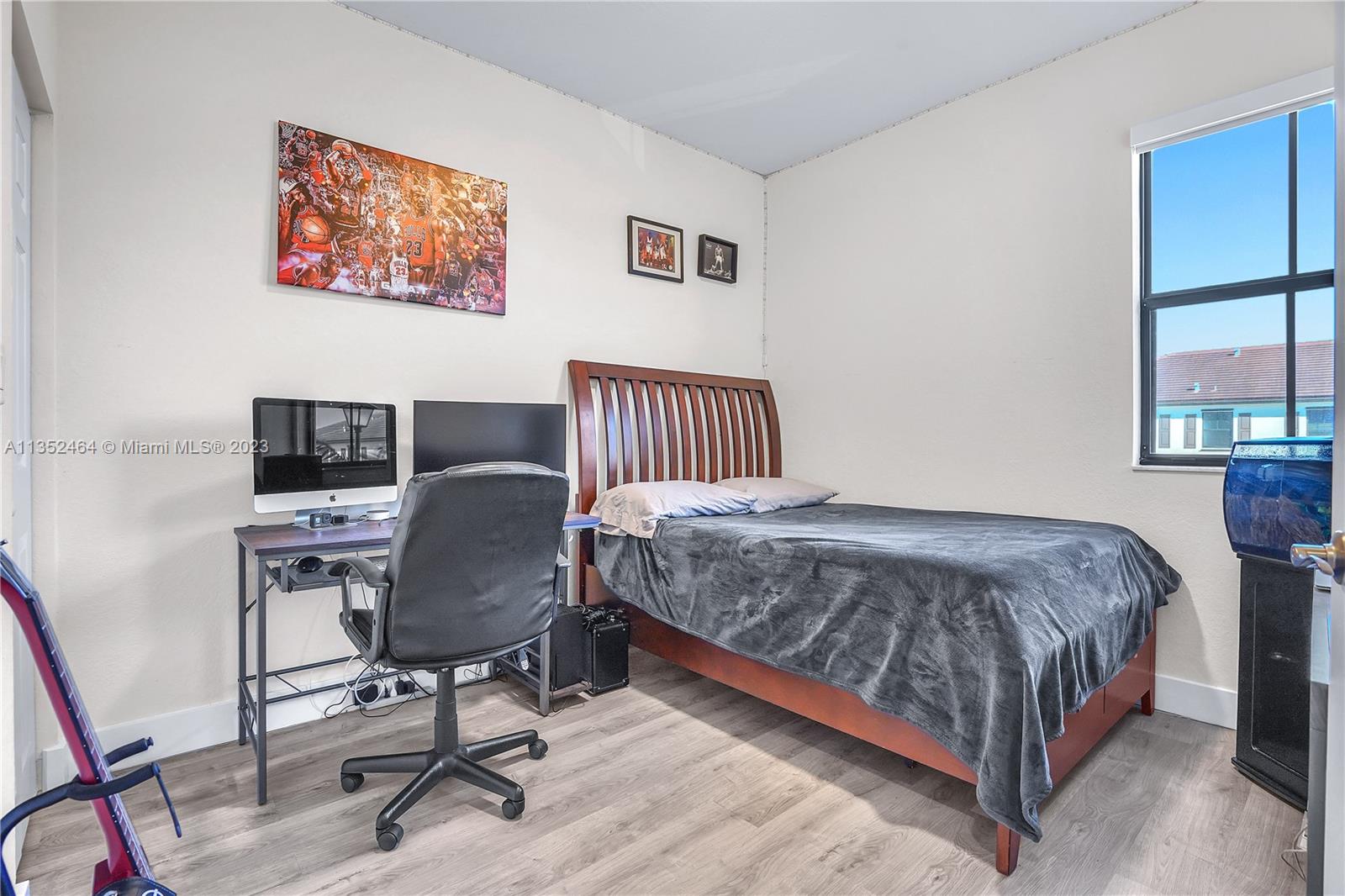 3388 W 105th Ter