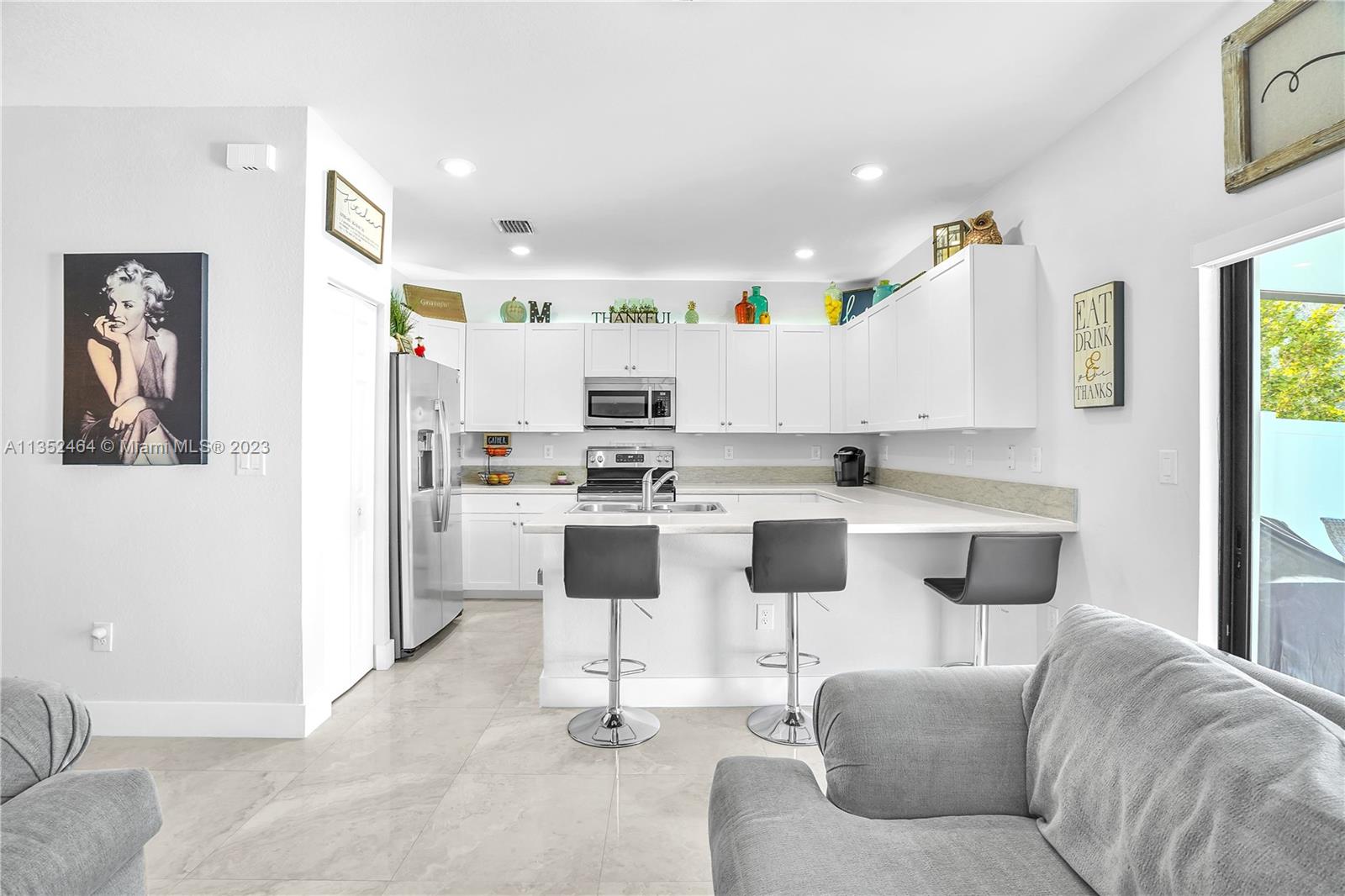 3388 W 105th Ter
