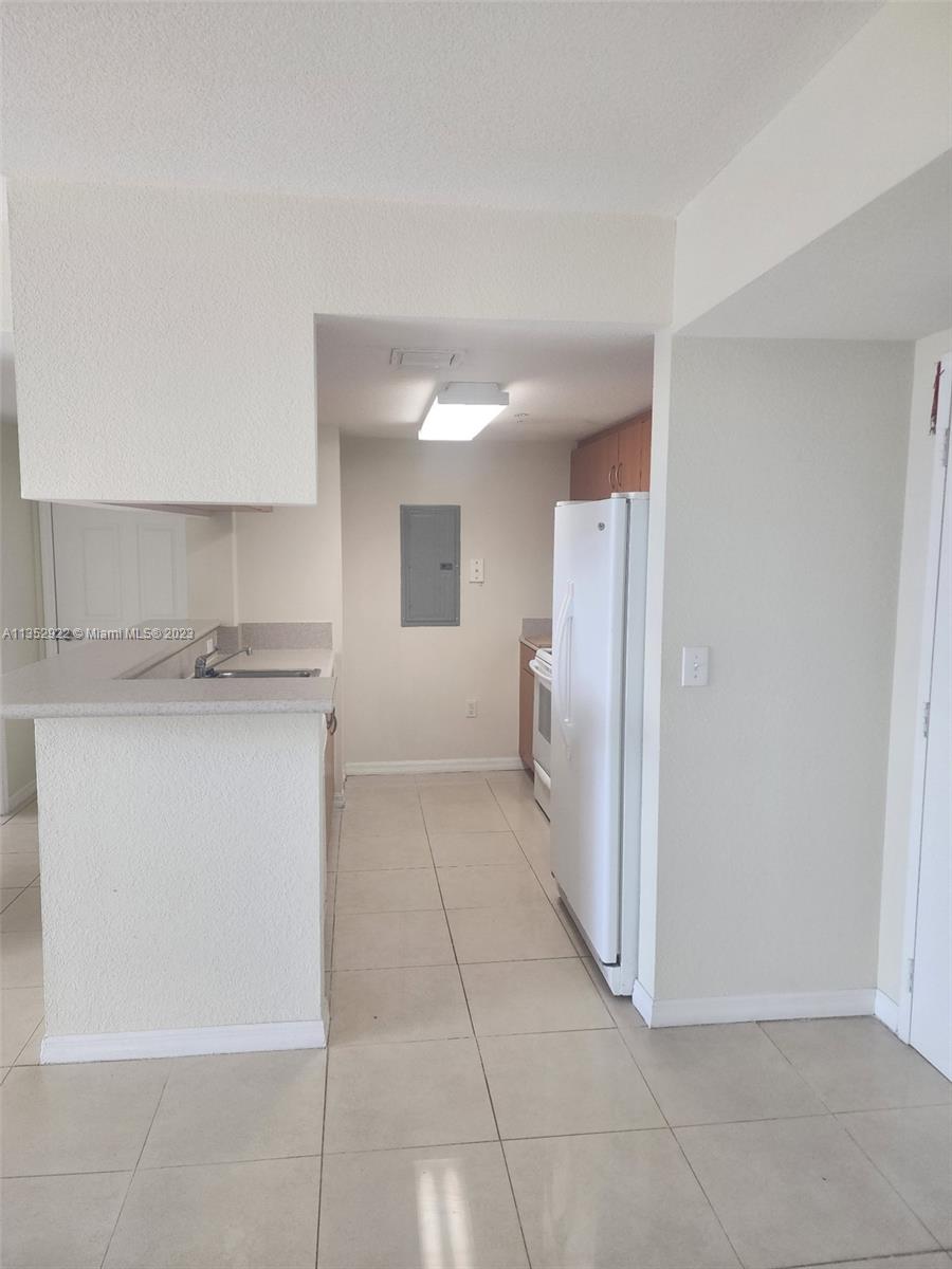 816 NW 11th St Unit: 408