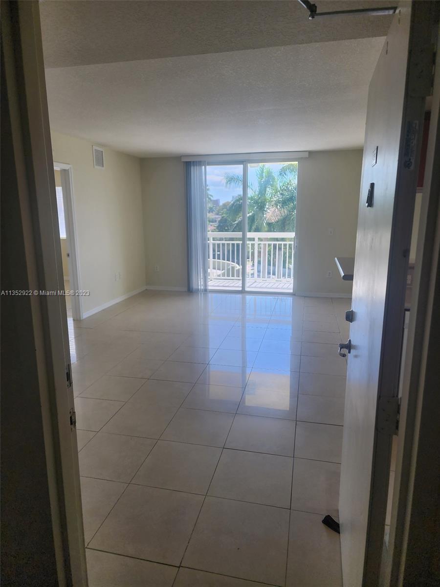 816 NW 11th St Unit: 408