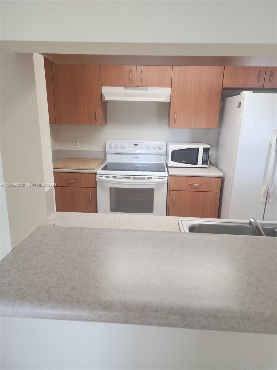 816 NW 11th St Unit: 408