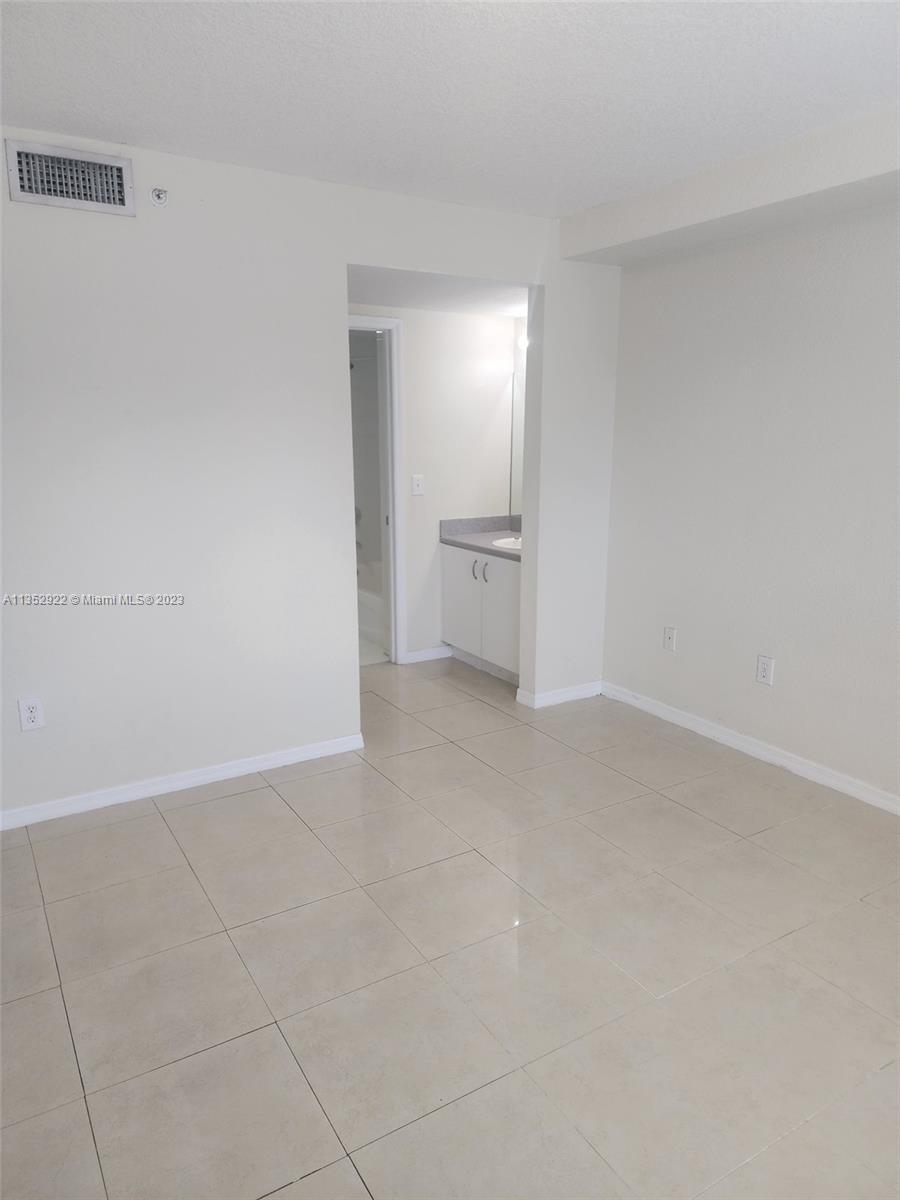 816 NW 11th St Unit: 408