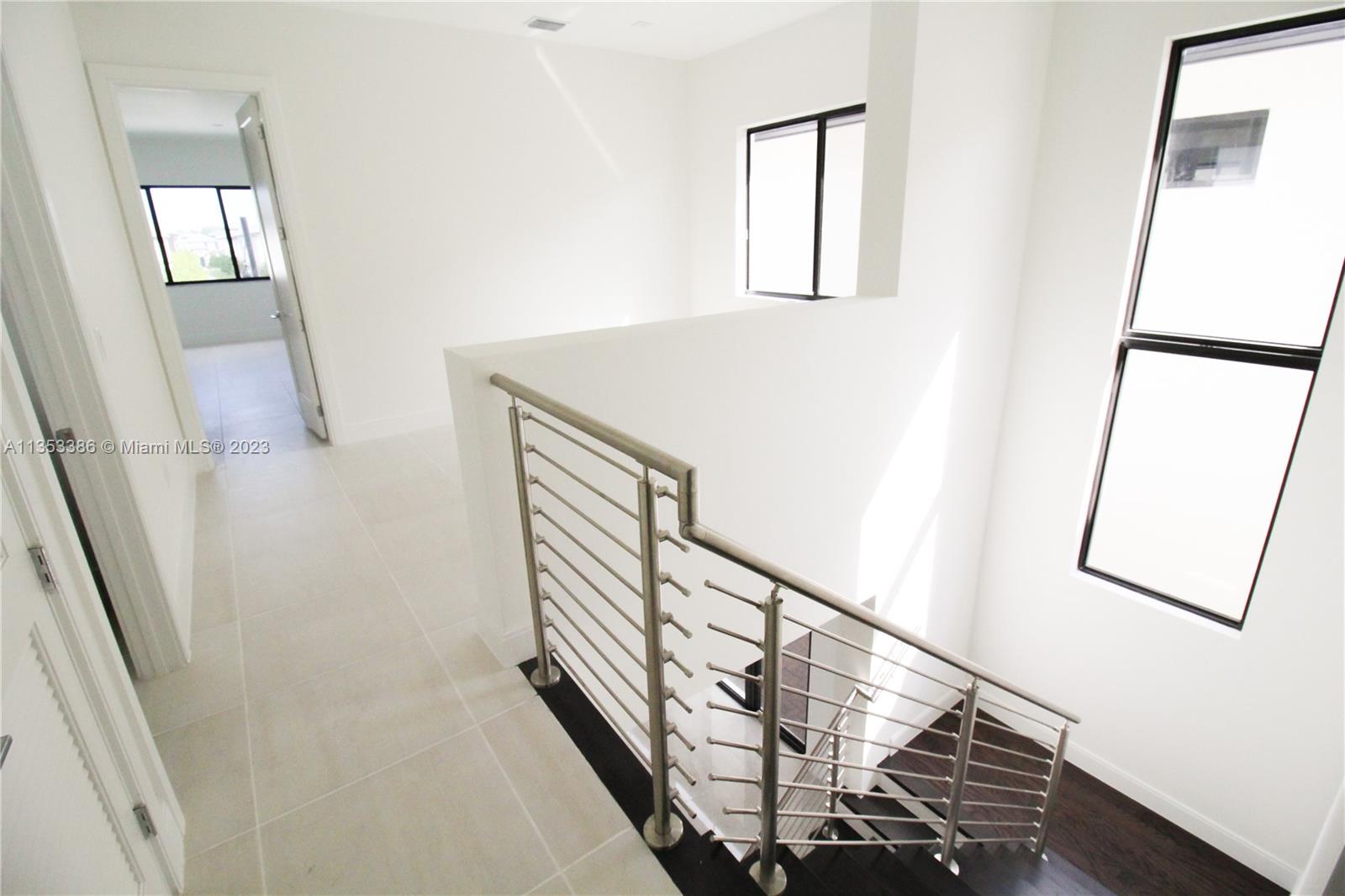 8086 NW 43rd St Unit: 8086