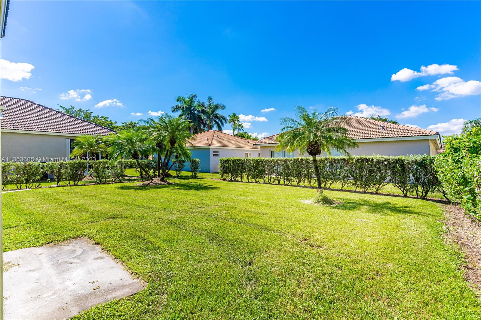 480 SE 25th Dr