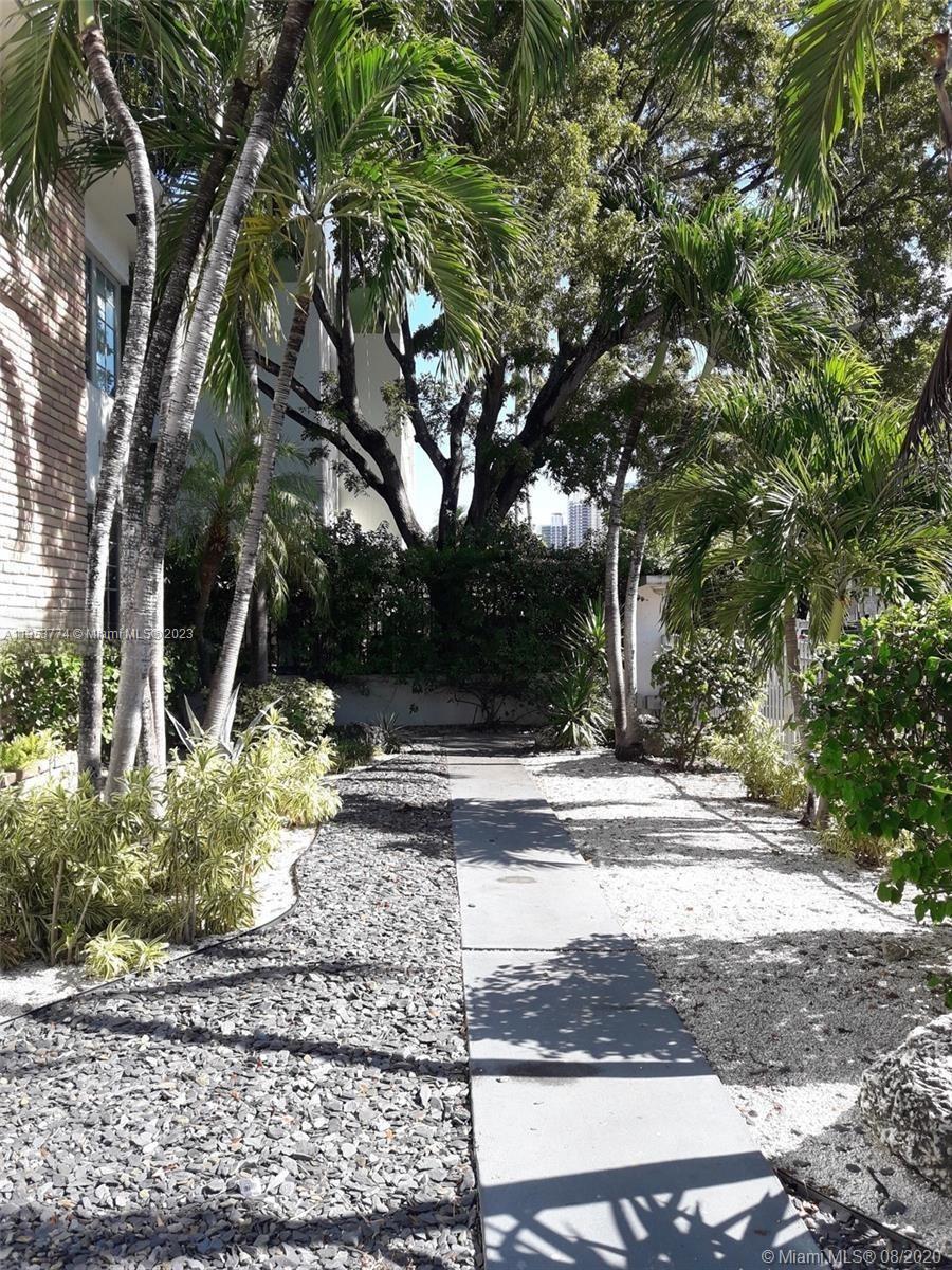 1045 Lenox Ave Unit: 3
