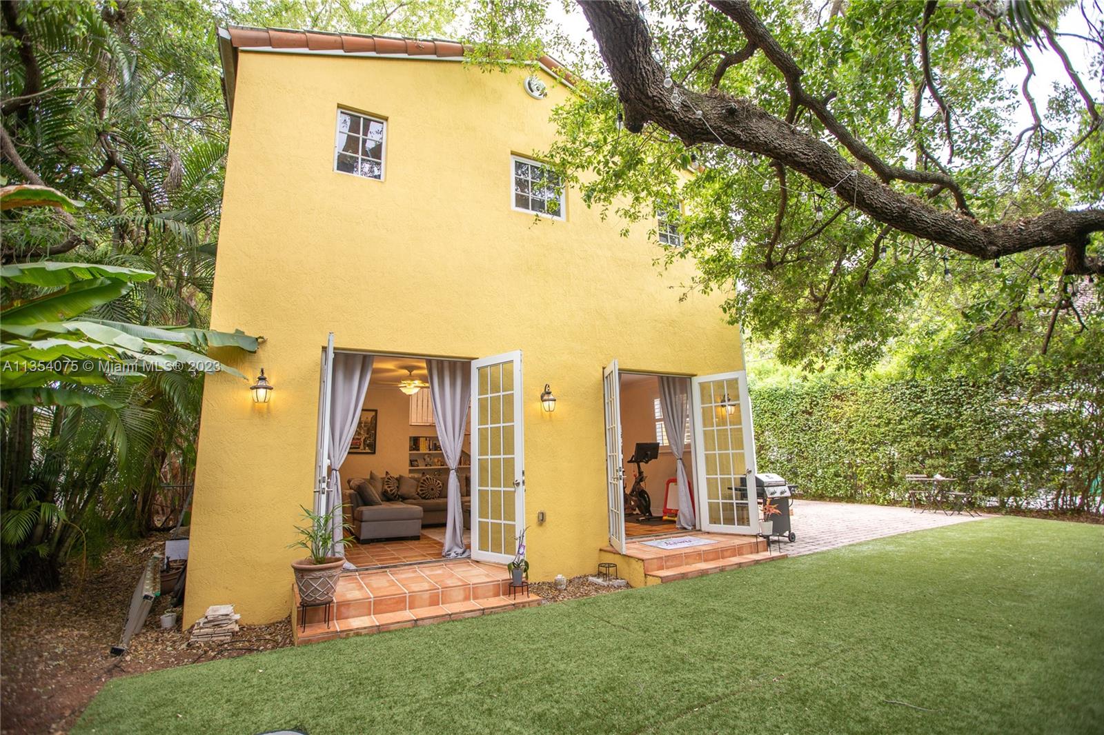 135 Cadima Ave