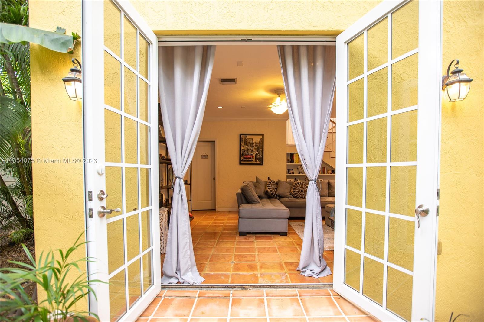 135 Cadima Ave