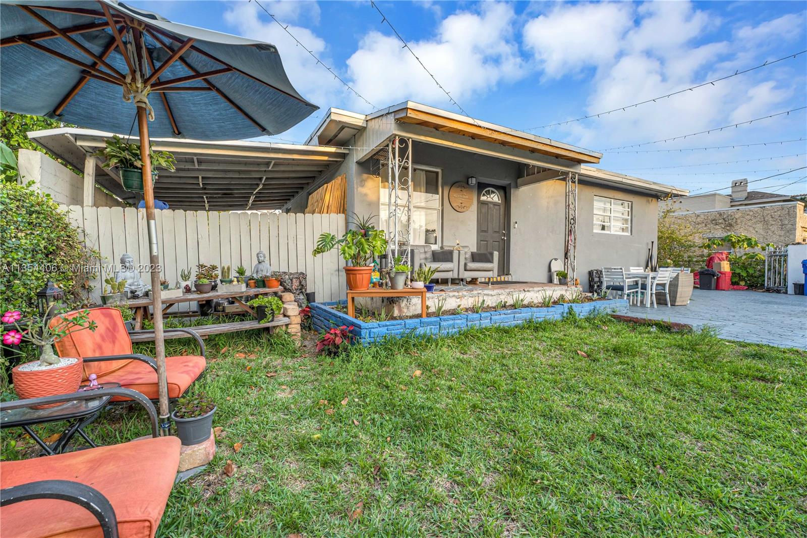 351 SW 29th Ct