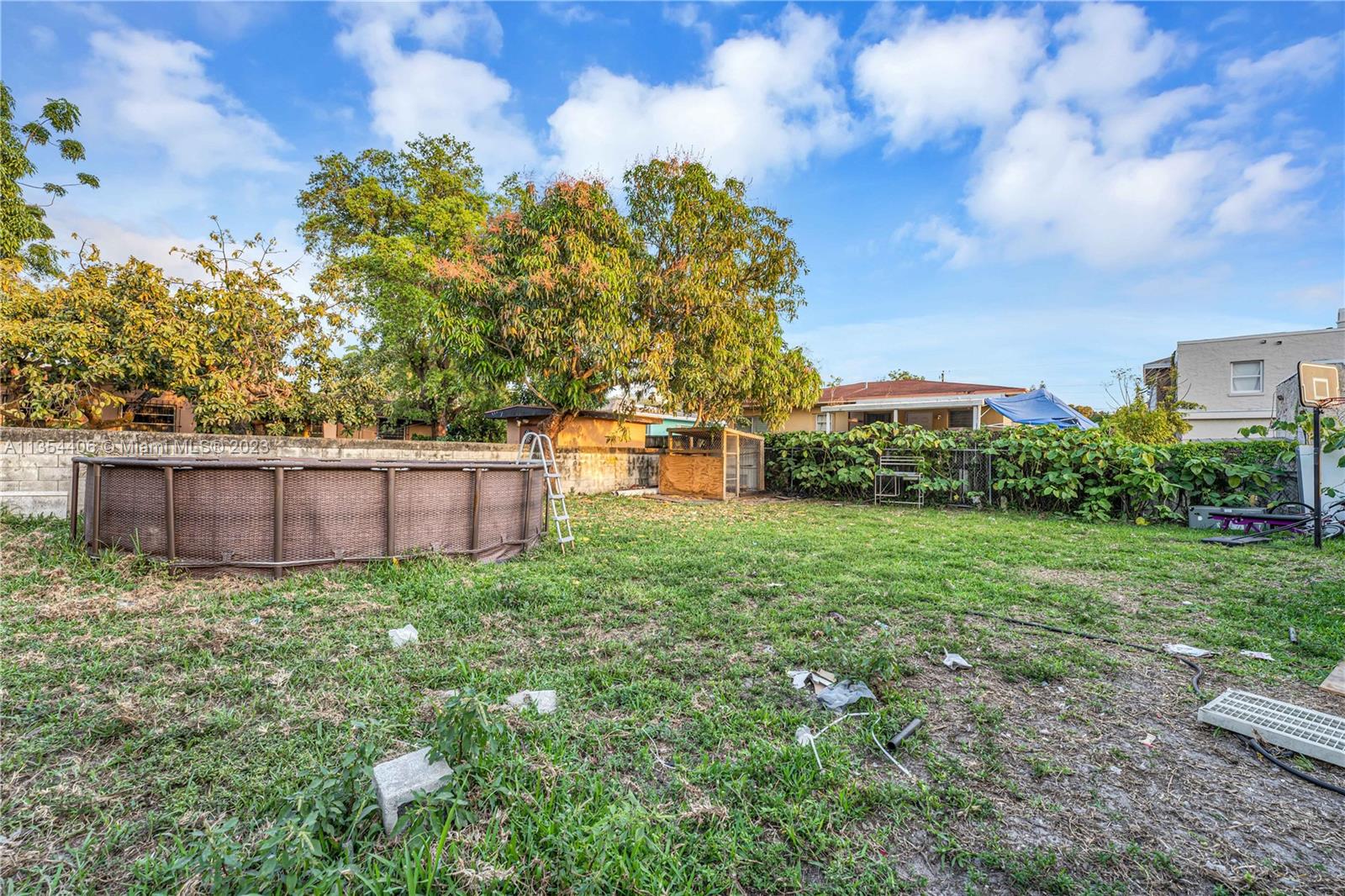 351 SW 29th Ct