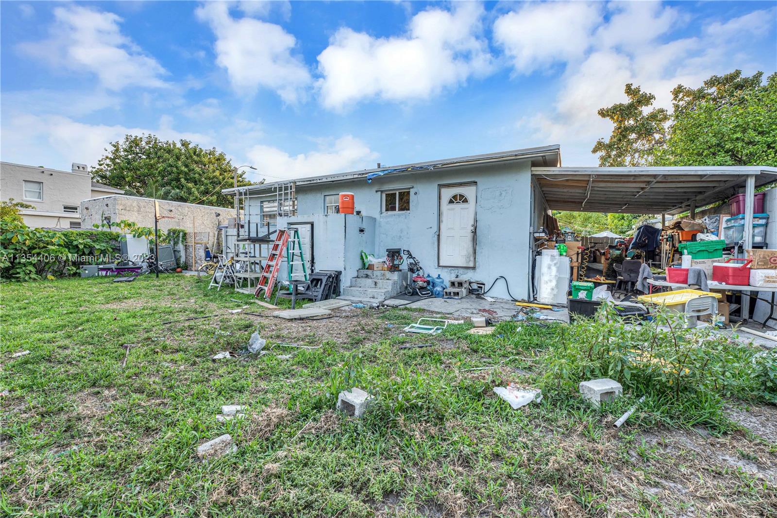 351 SW 29th Ct