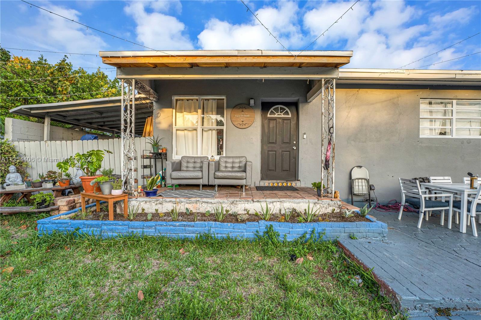 351 SW 29th Ct
