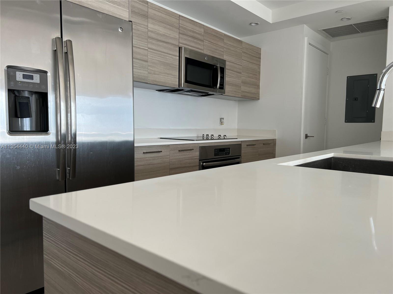 3401 NE 1 AV Unit: 1207