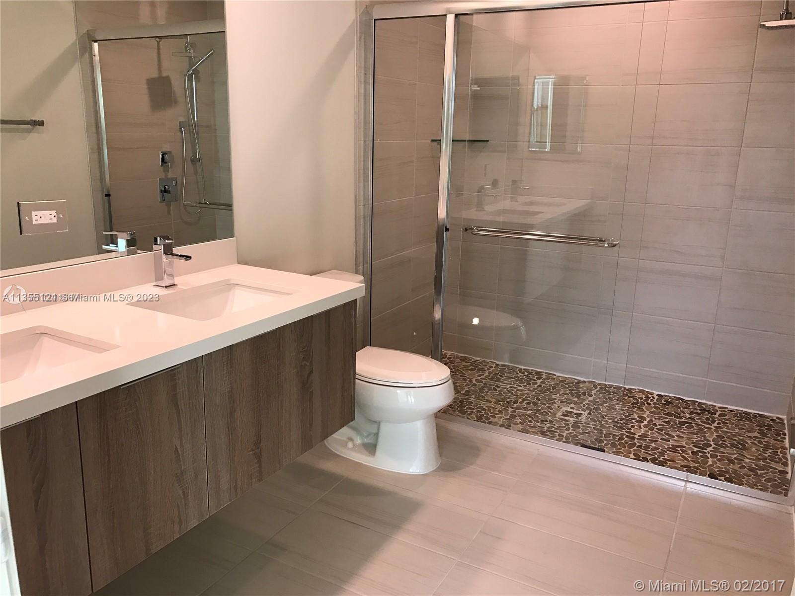 7805 NW 104th Ave Unit: 4