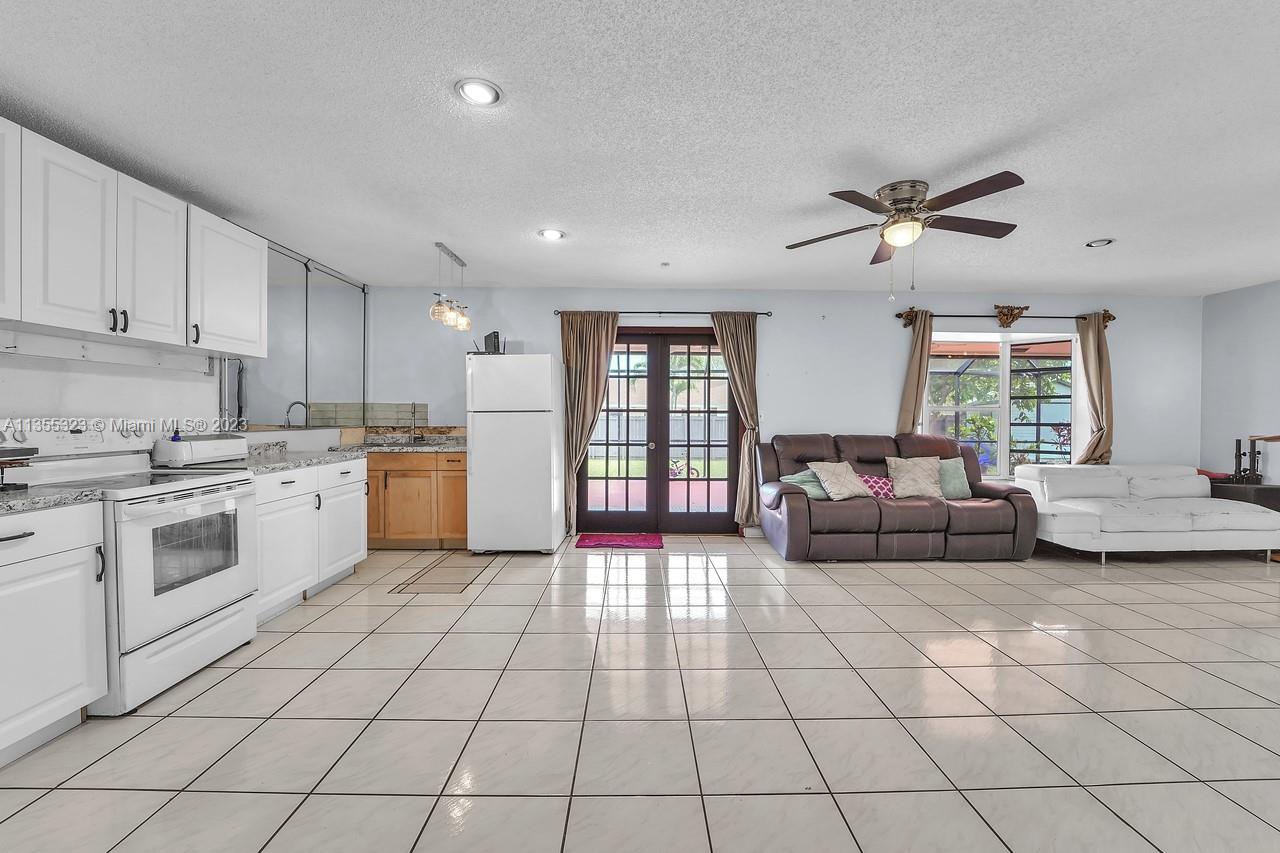 28501 SW 164th Ave