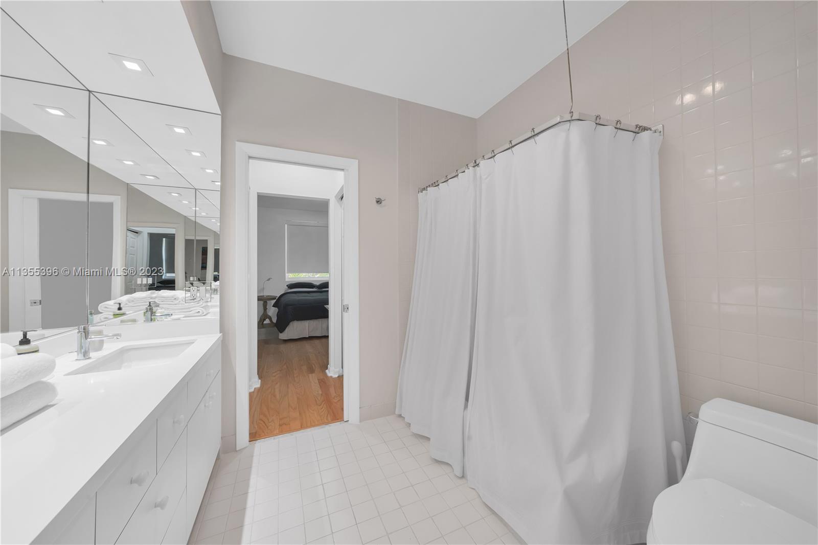 1767 Micanopy Ave Unit: 0