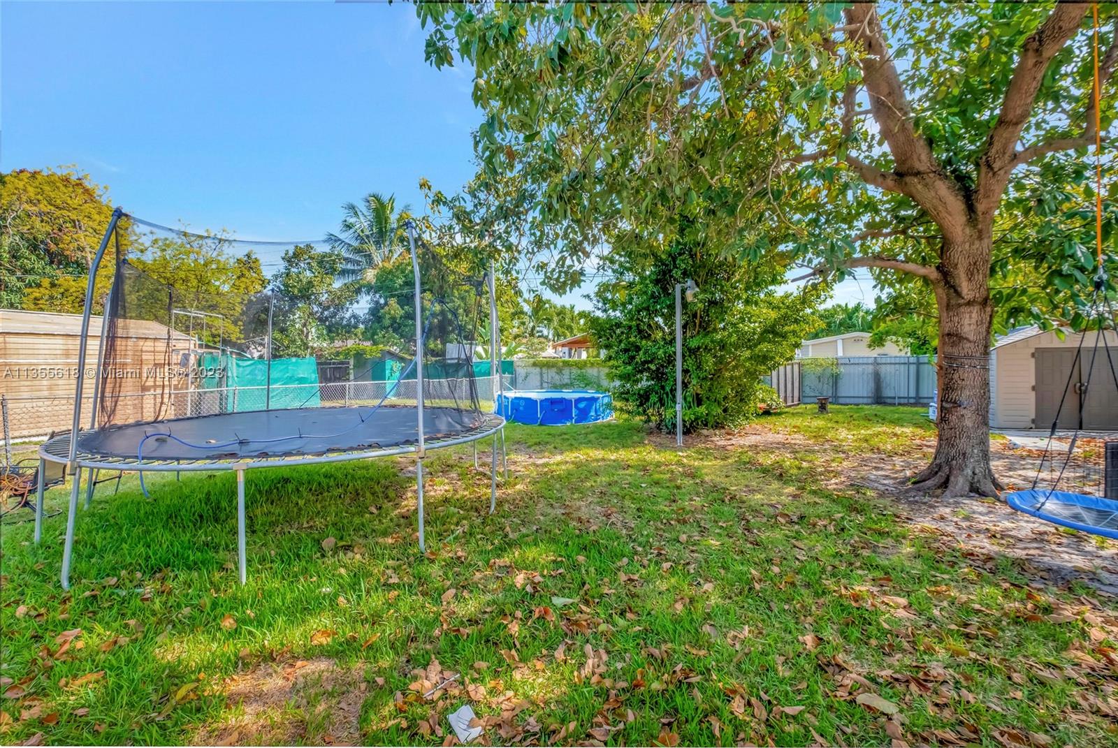 152 W 37th St