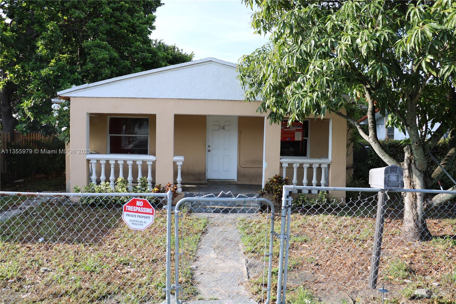 1718 NW 74th St