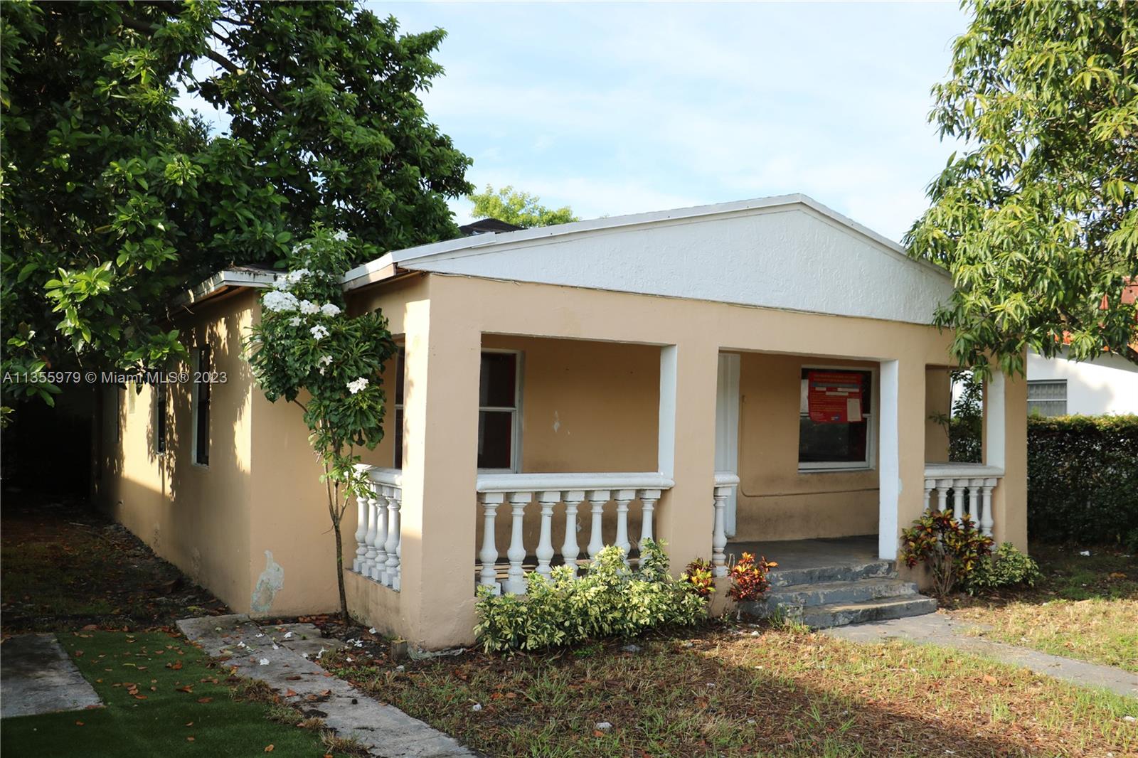 1718 NW 74th St