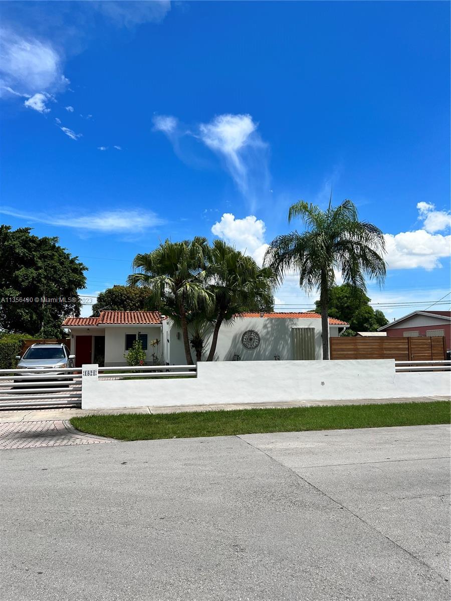 1821 SW 88th Ave