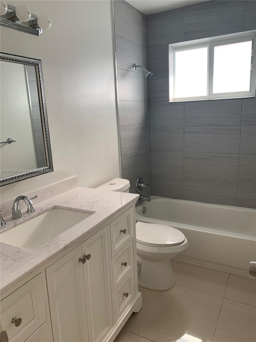 1200 SW 31st Ave Unit: 1