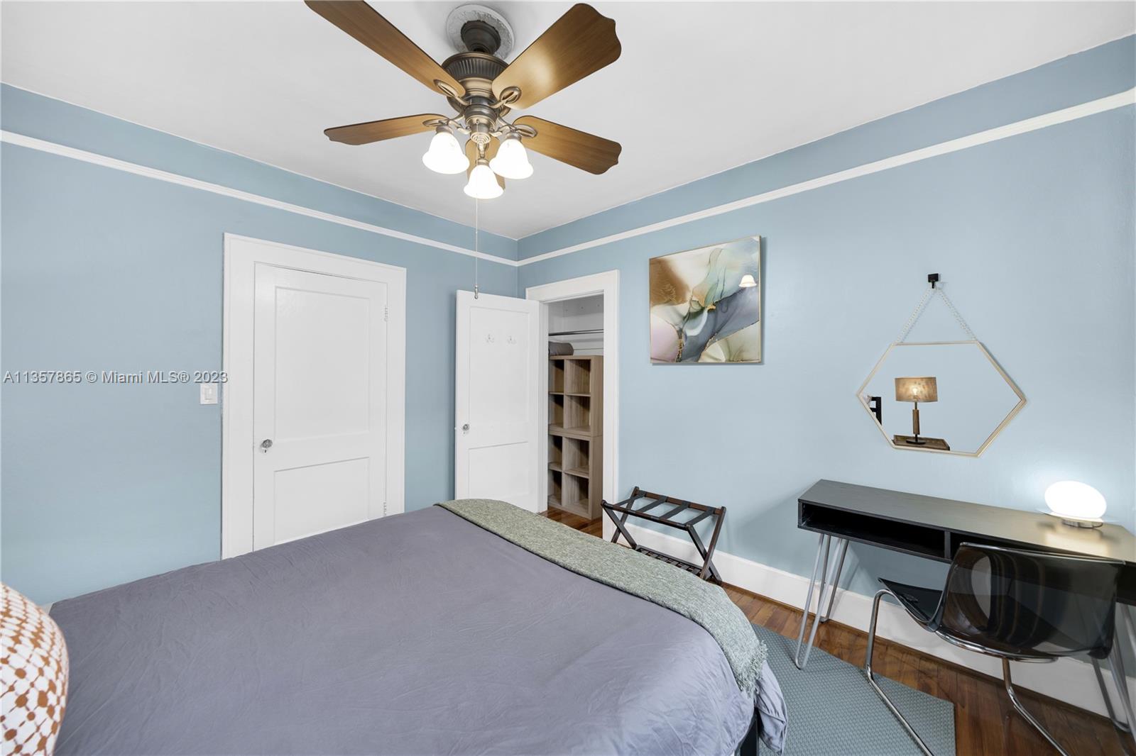 1633 SW 11th Ter