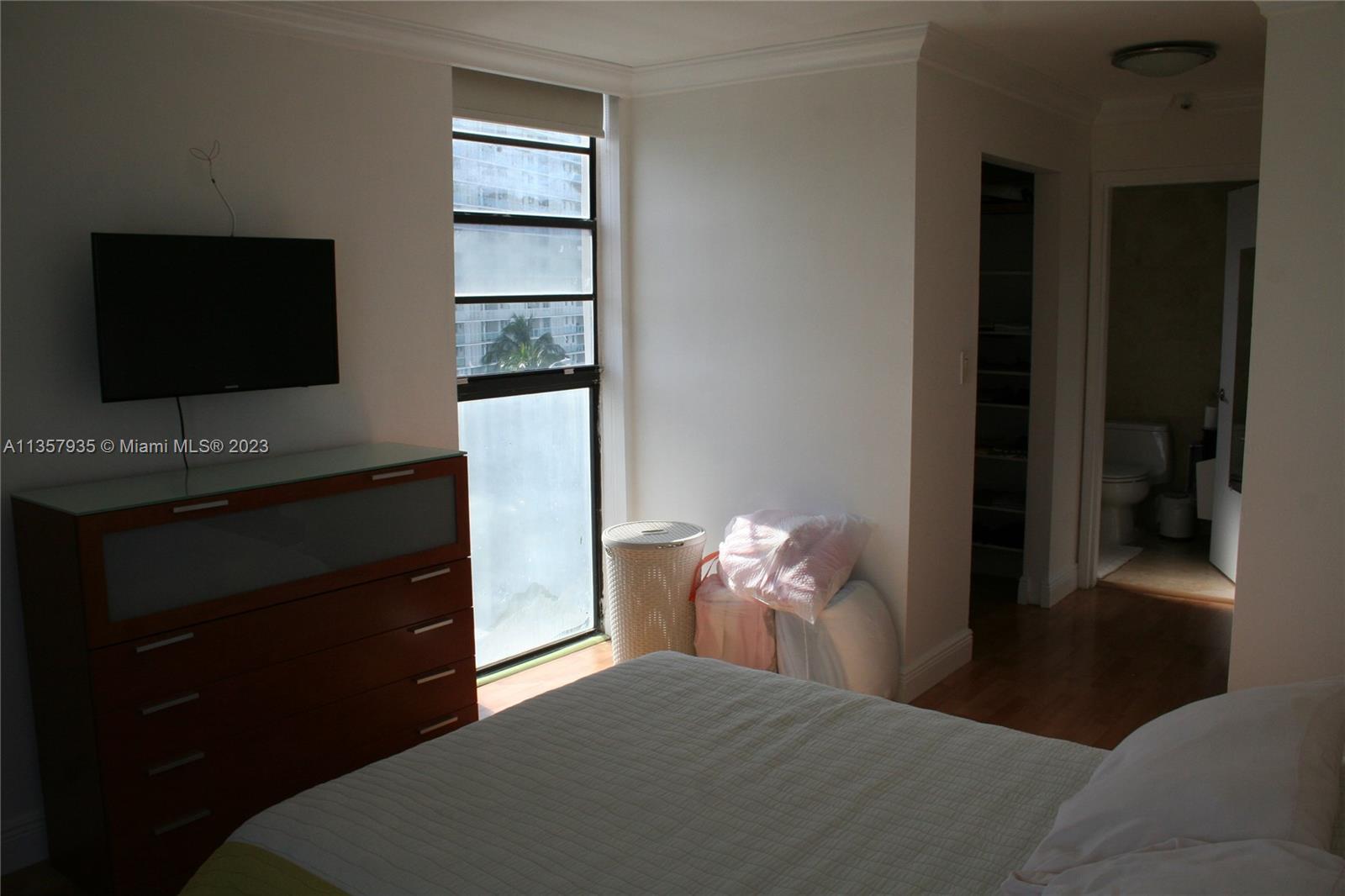 1035 West Ave # 608