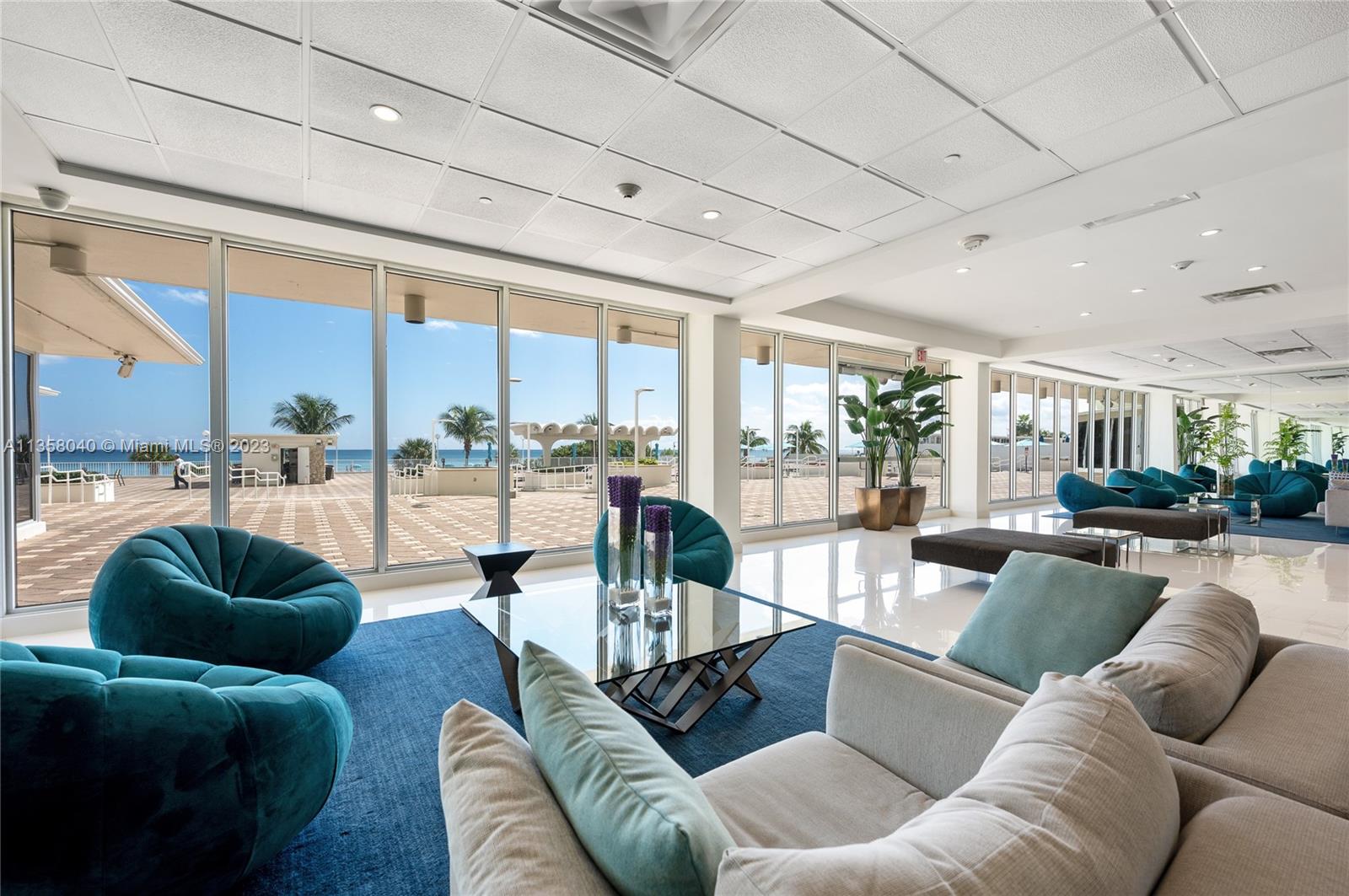 5701 Collins Ave Unit: 517