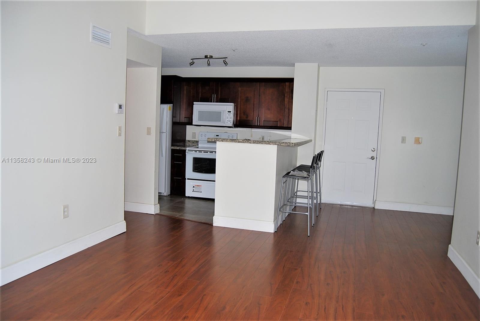 4360 NW 107 AV Unit: 306