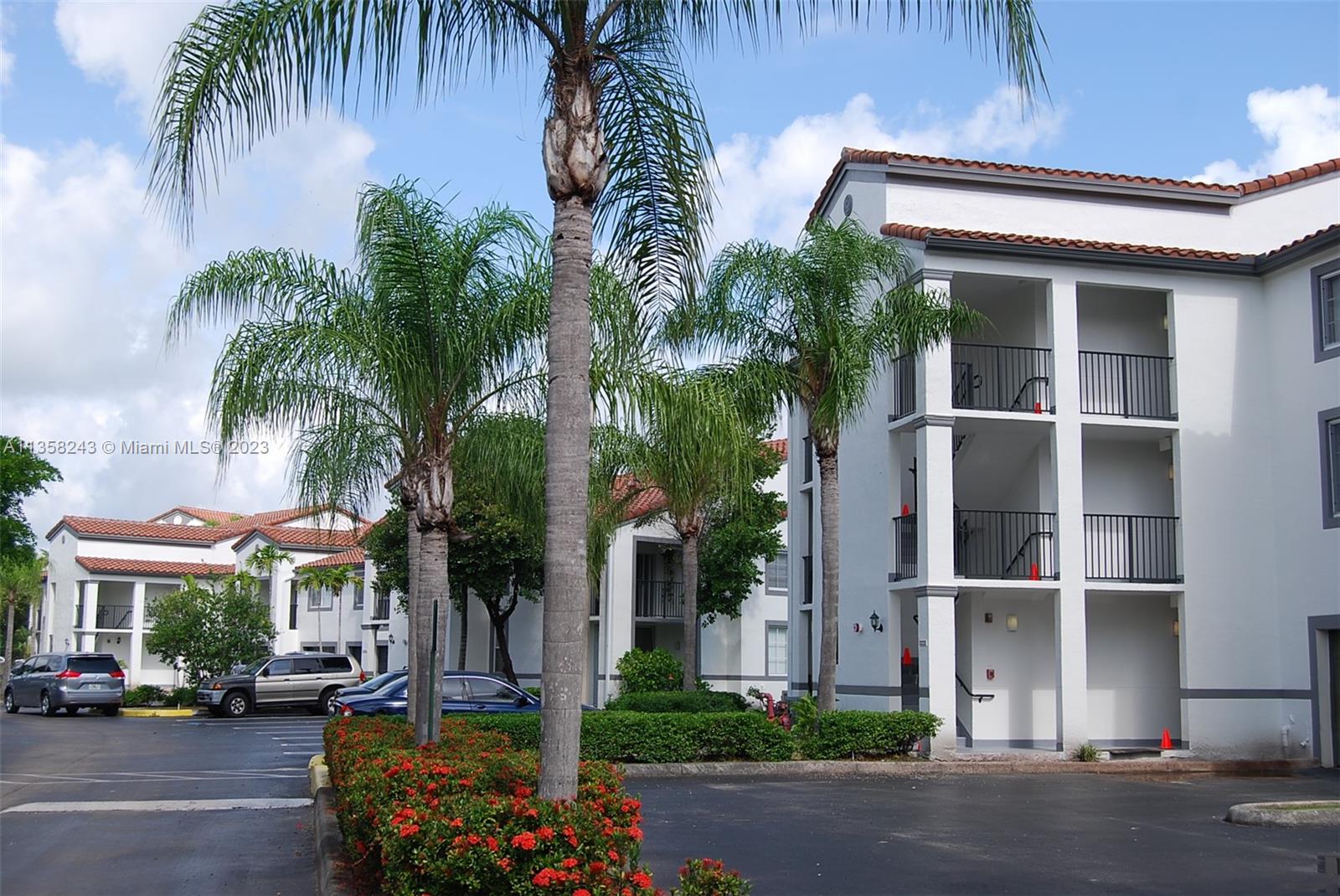 4360 NW 107 AV Unit: 306