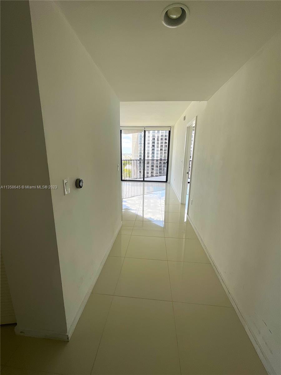 5300 NW 85th AV Unit: 1111