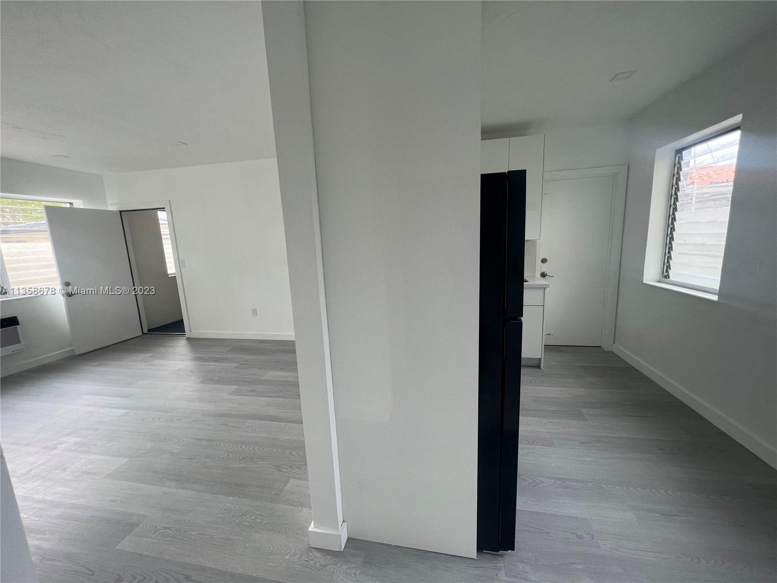 215 Zamora Ave Unit: 6