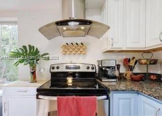 3239 Mcdonald St Unit: 9