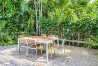 3239 Mcdonald St Unit: 9
