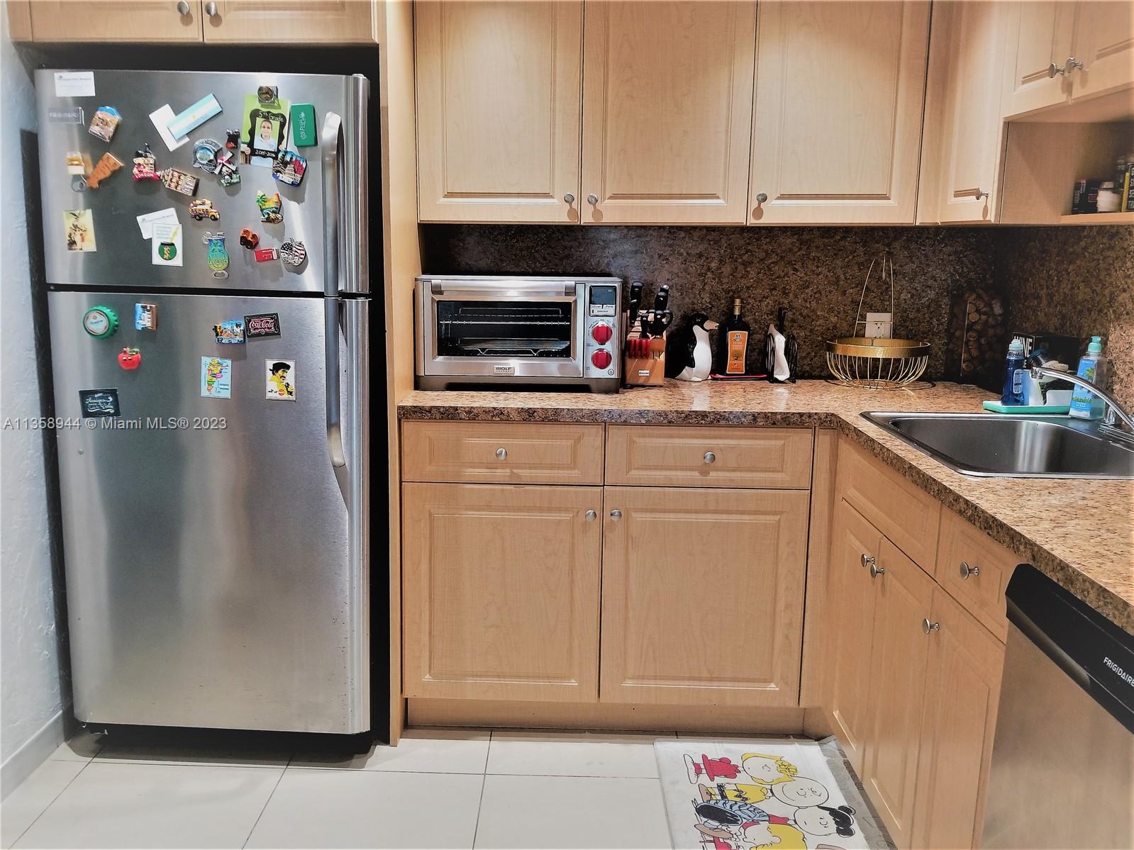 3050 N Palm Aire Dr Unit: 104