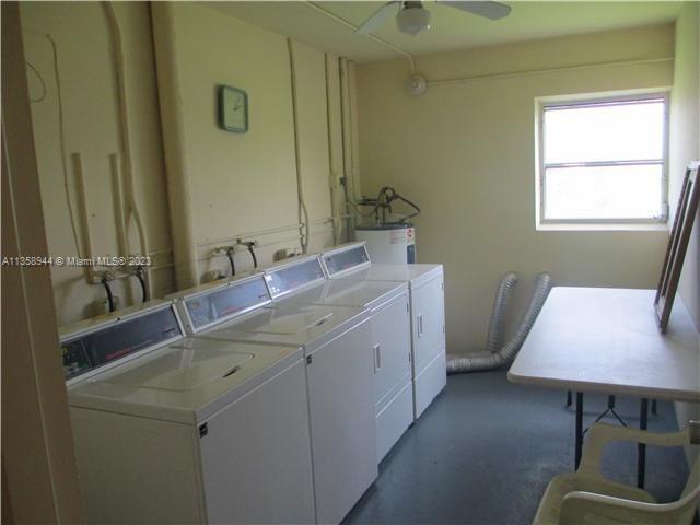 3050 N Palm Aire Dr Unit: 104