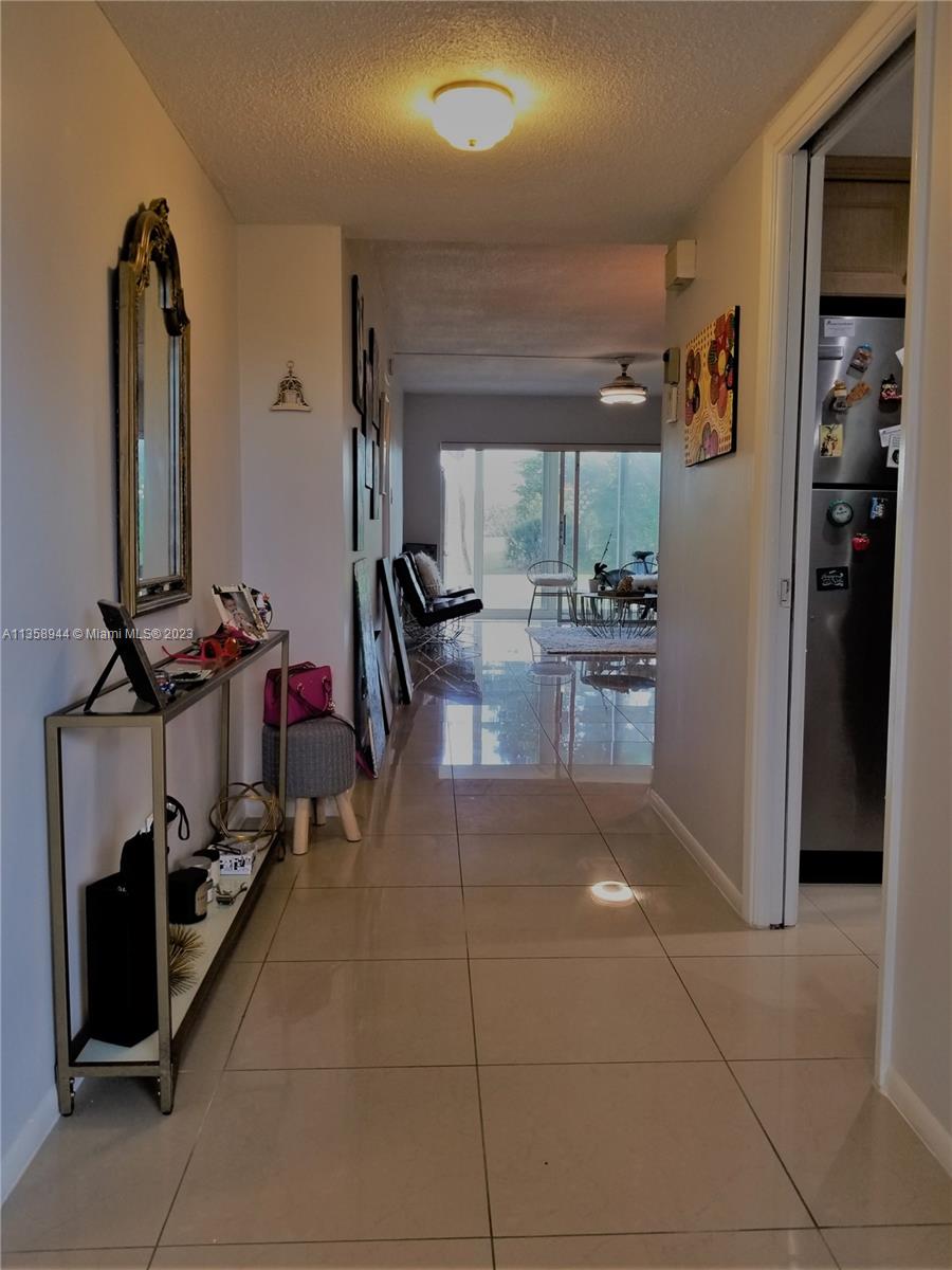 3050 N Palm Aire Dr Unit: 104