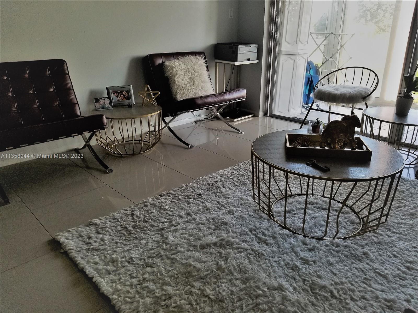 3050 N Palm Aire Dr Unit: 104