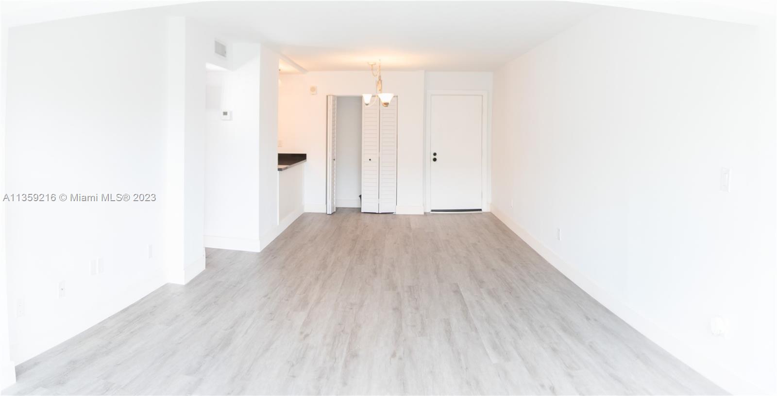 8887 Fontainebleau Blvd Unit: 105