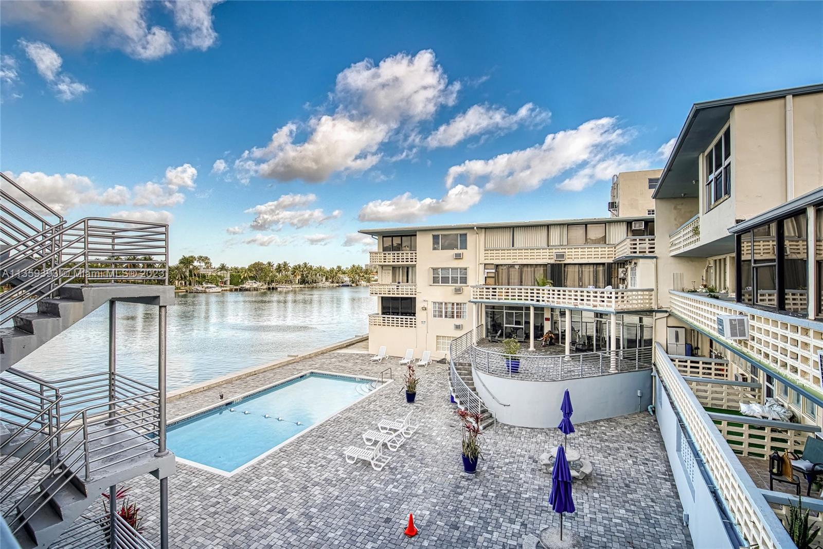 6484 Indian Creek Dr Unit: 204