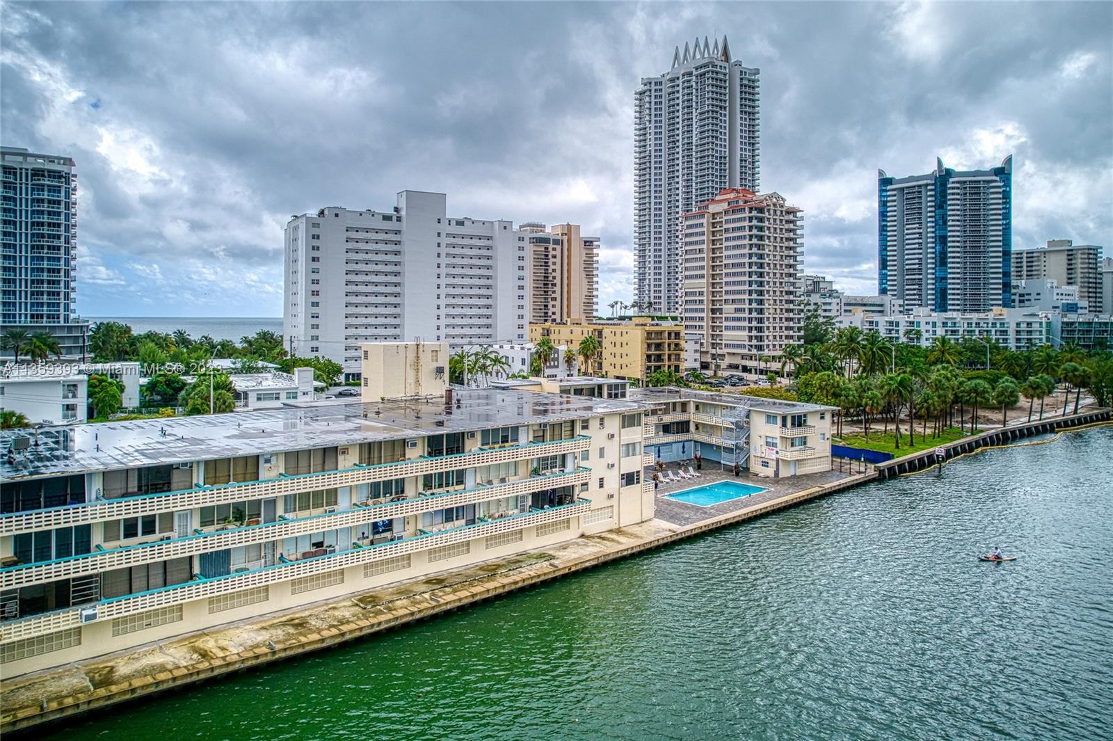 6484 Indian Creek Dr Unit: 204
