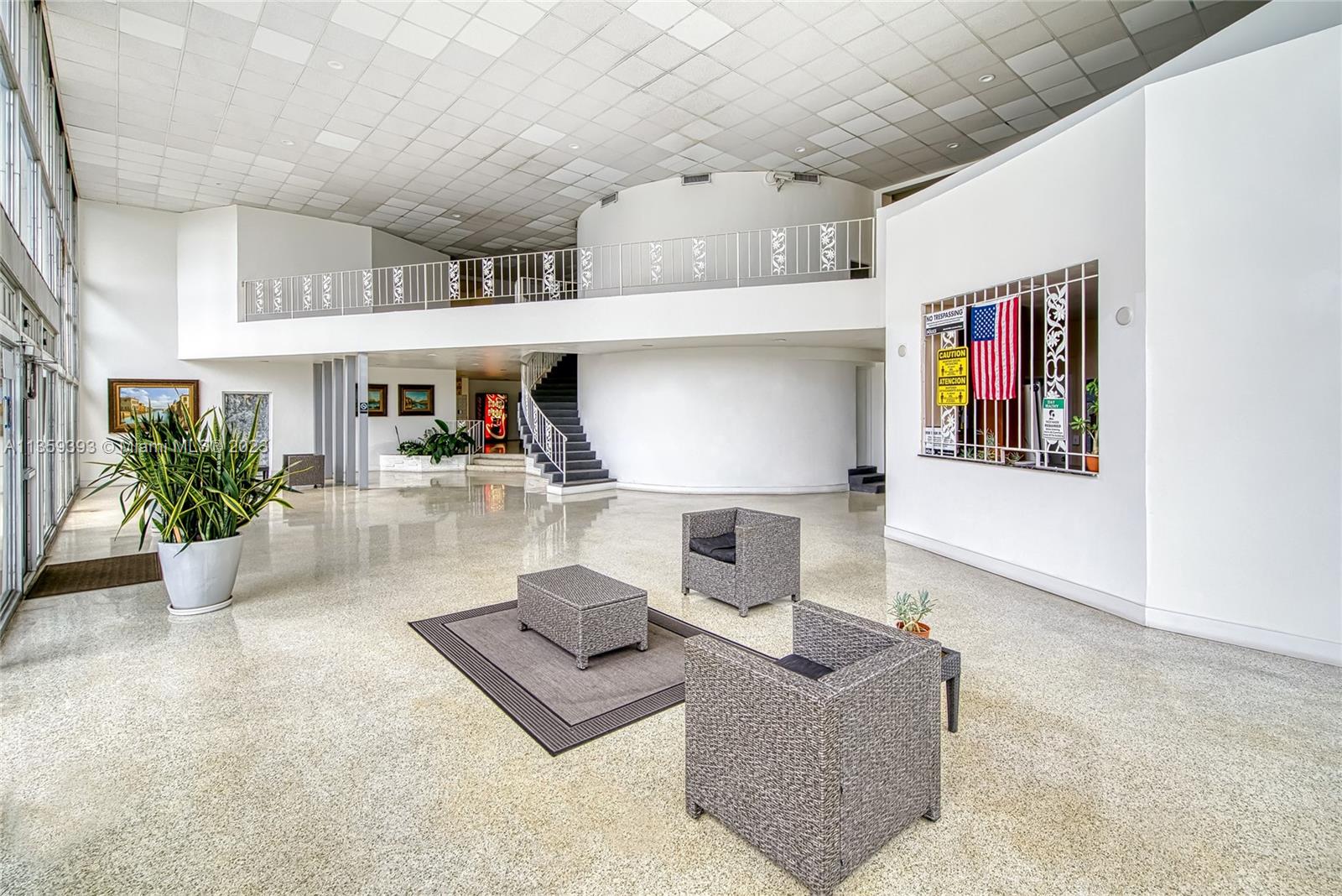6484 Indian Creek Dr Unit: 204
