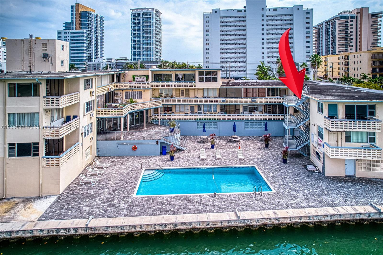 6484 Indian Creek Dr Unit: 204