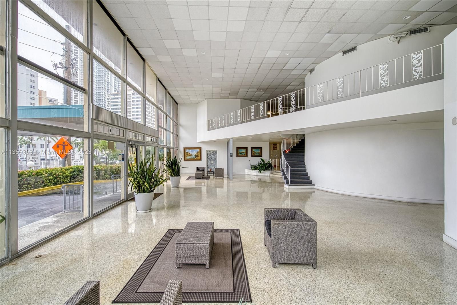 6484 Indian Creek Dr Unit: 204