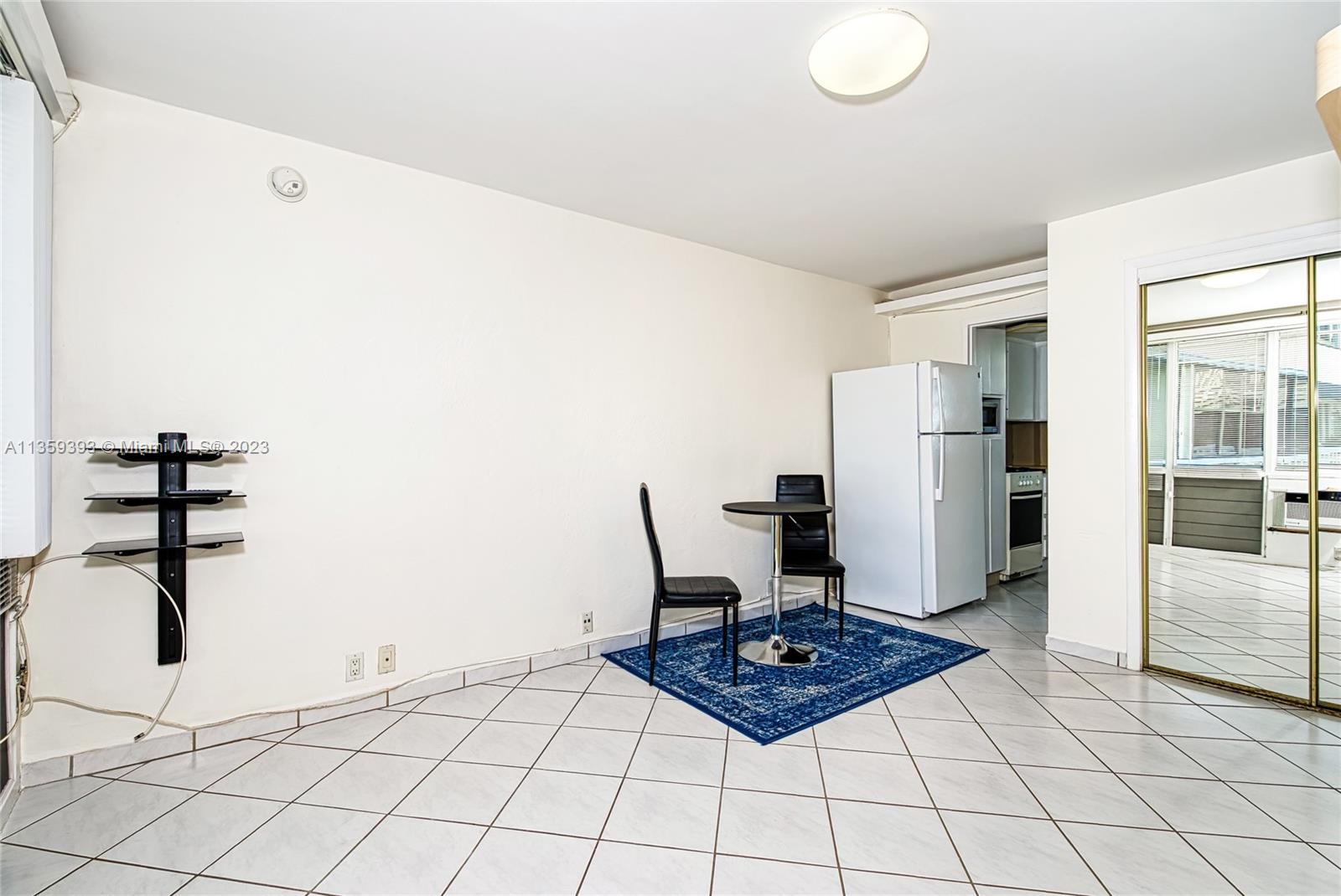 6484 Indian Creek Dr Unit: 204