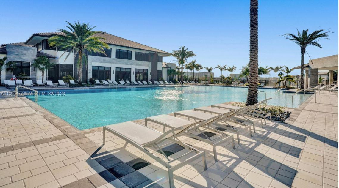 8301 NW 41st St Unit: B-309